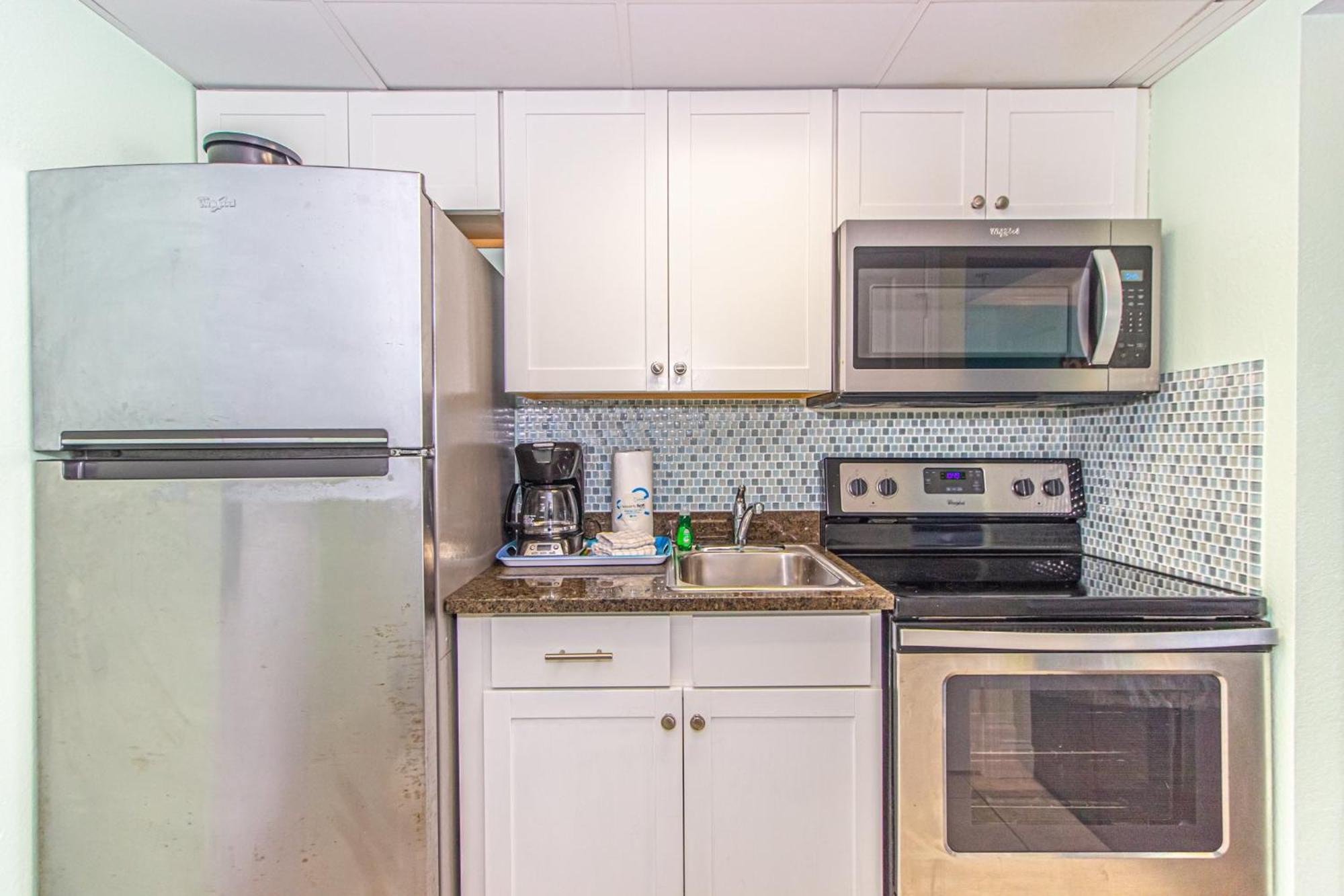 Oversized Ocean View Queen Suite With Beautiful Fireplace And Accents - Sleeps 4 Guests! Myrtle Beach Oda fotoğraf