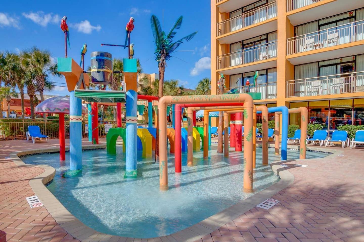 Oversized Ocean View Queen Suite With Beautiful Fireplace And Accents - Sleeps 4 Guests! Myrtle Beach Oda fotoğraf